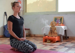 yoga-meditation-rishikesh.jpg